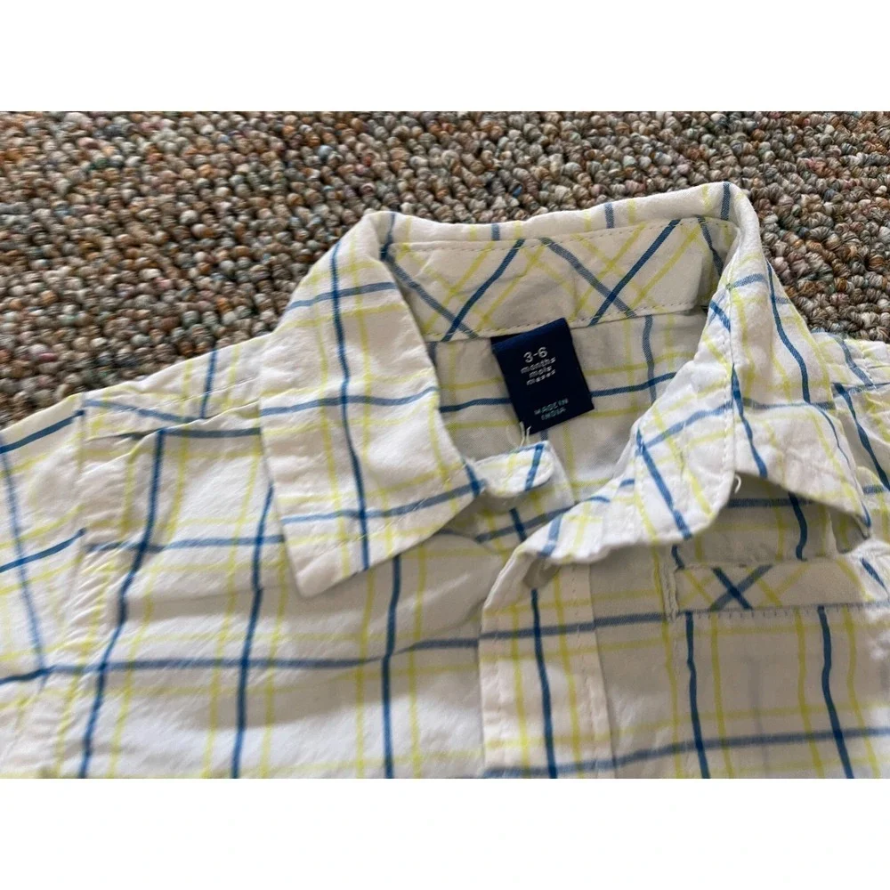 Old Navy Boys Checkered‎ Long-Sleeved Button Up Shirt 3-6M